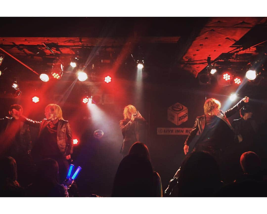 ブレイク☆スルー“５Dさんのインスタグラム写真 - (ブレイク☆スルー“５DInstagram)「3/19 FEARLESS presents FIRE Vol.4 に BREAK THROUGHが出演させて頂きました。 共演者、スタッフの皆様、お越し下さいましたファンの皆様 誠にありがとうございました🔥🔥🔥 . SETLIST OVERTURE No... MONEY on the GAME MC Flash back Beautiful . #BREAKTHROUGH #ブレイクスルー #鯨井俊介 #鐘井佑斗 #吉田涼也 #伊藤純平 #新澤典将 #🔥 #FIRE #FEARLESS #WINWIN #LIBREFUNTOS #CIYST #MFboyz #sheep #池袋liveinnrosa」3月20日 7時35分 - break_through1223