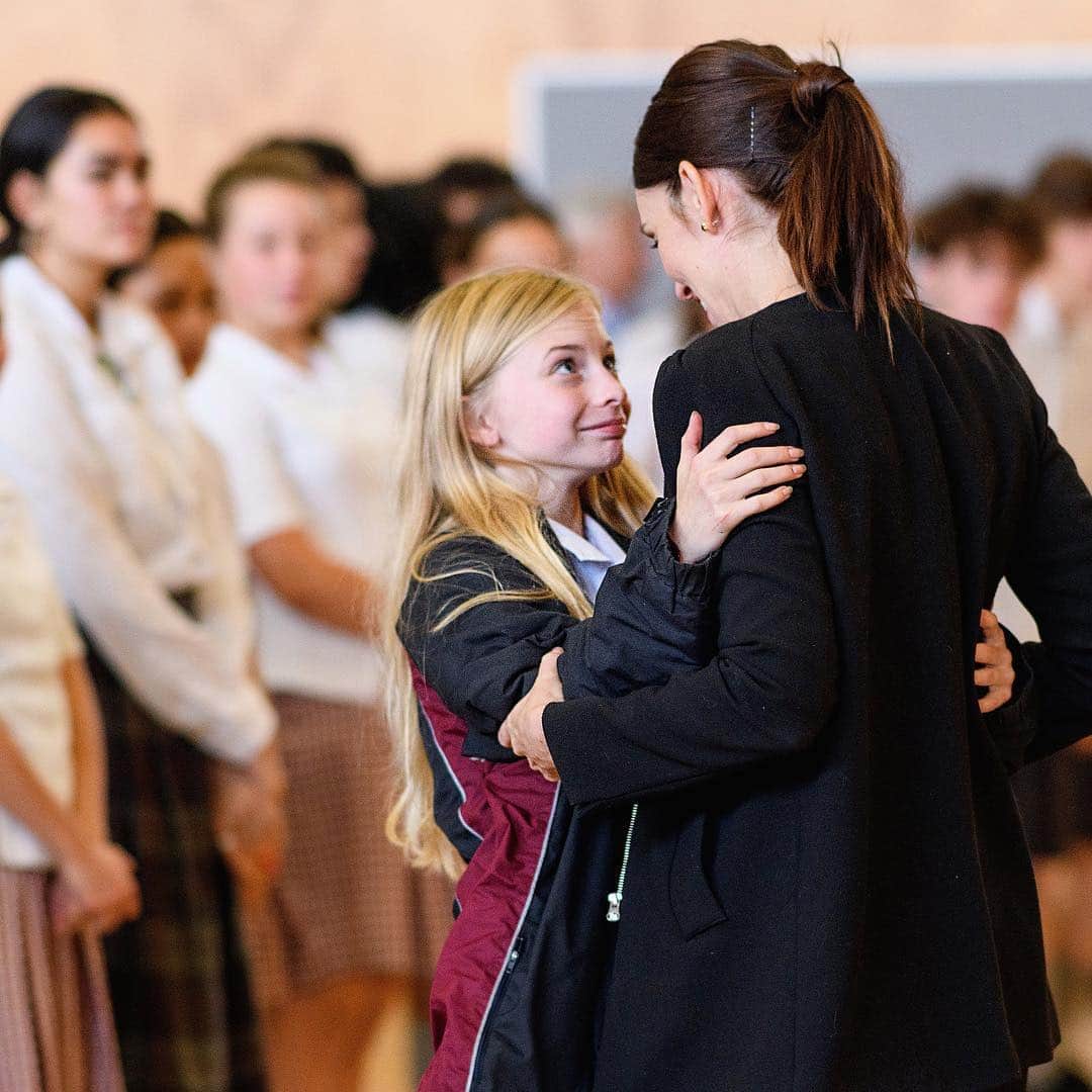 NBC Newsさんのインスタグラム写真 - (NBC NewsInstagram)「New Zealand PM Jacinda Ardern receives a hug from a student during her visit to Cashmere High School which lost two students during a mass shooting on March 20, 2019, in Christchurch, New Zealand. . 📷 @kai_schwoerer / @gettyimages」3月20日 8時10分 - nbcnews