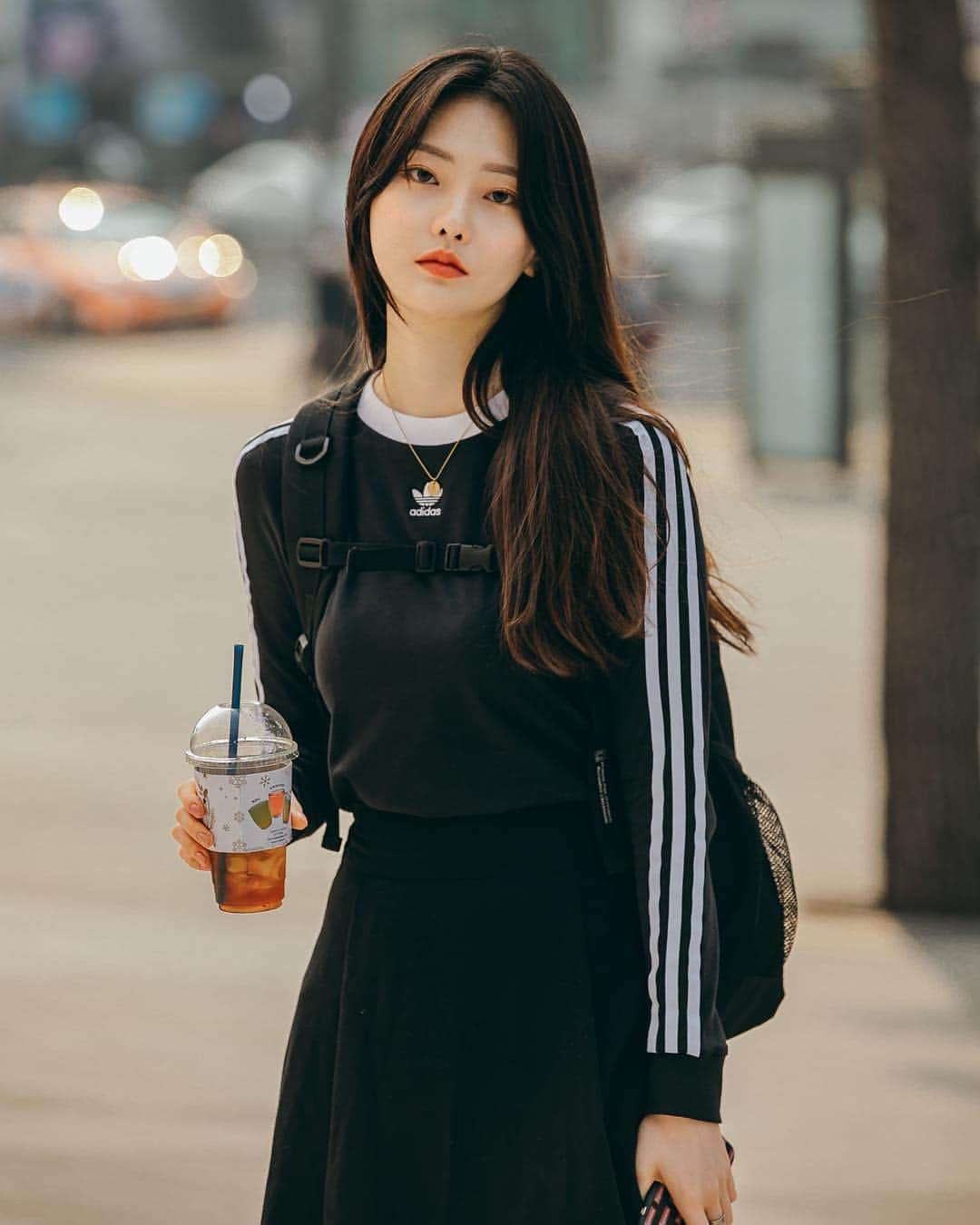 가로수길 , Seoulさんのインスタグラム写真 - (가로수길 , SeoulInstagram)「SFW Street Fashion Style Thx @opus.22_ 💥👋🏻 서울패션위크 현장에서 만난 김미경님 . . #写真 #モデル #フィルム #ファッション #フォトグラファー #ストリートファッション #파리 #東京 #서울패션위크 #sfw #오오티디 #nyc #london #패션스타그램 #newyork #nyfw #셀카 #portrait #seoulFashionWeek #street #streetfashion #streetphoto #가로수길 #이태원 #사진 #스트릿패션 #모델 #tokyo #nyfw #pfw」3月20日 8時12分 - jaylim1