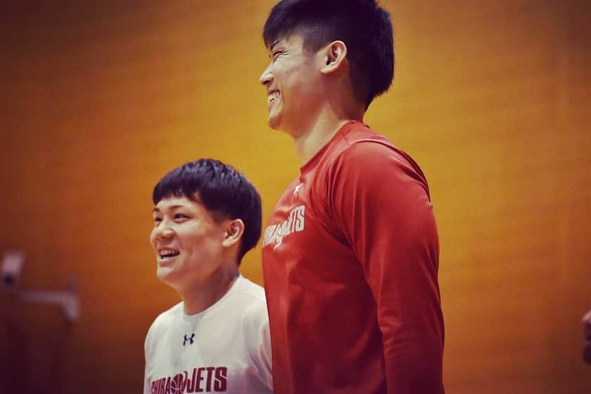 千葉ジェッツさんのインスタグラム写真 - (千葉ジェッツInstagram)「練習風景📸 #chibajets #Bリーグ #バスケ #練習 #basketball #千葉ジェッツ #何気ない瞬間 #今週末は秋田戦 #いくぜてっぺん」3月20日 8時50分 - chibajets_official