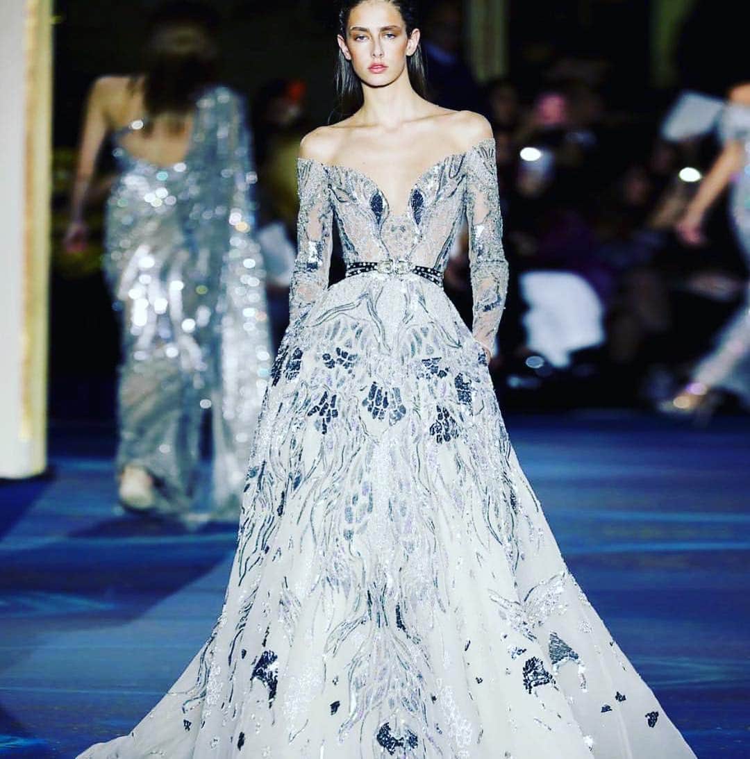 イネス・リグロンさんのインスタグラム写真 - (イネス・リグロンInstagram)「Absolutely stunning! @zuhairmuradofficial #gown #inesstyle #fashion」3月20日 9時29分 - inesligron