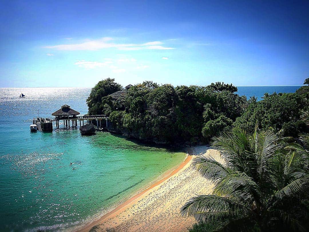 太田エイミーのインスタグラム：「Truly a dream destination @shangrilaboracay #myshangrilaboracay #philippines #boracay #boracayisland #shangrilaboracay #oceanvacation」