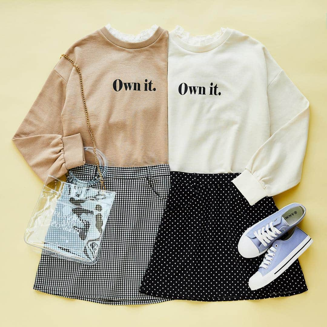 WEGOさんのインスタグラム写真 - (WEGOInstagram)「✔︎frill neck sweat ¥1,990+tax ✔︎tight mini skirt ¥1,990+tax ✔︎clear shoulder bag¥2,990+tax ✔︎sneakers¥1,990+tax  #wego #ウィゴー#ladies#レディース#fashion」3月20日 10時40分 - wego_official