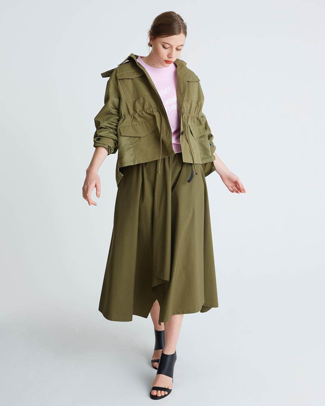 のインスタグラム：「. MILITARY	M65/MA1	COMBI	JACKET . MILITARY BELT FLARE SKIRT . SWEAT CREW(ATTENTION) . . #リタジーンズトーキョー #ritajeanstokyo#tokyo#online#store#styling#coordinate#fashion#military#olive#jacket#ma1#m65#skirt#flare#sweat#sweatshirt#zozotown#zozo#isetan#isetanshinjuku#tokyobrand#tokyofashion#madeinjapan#rita」