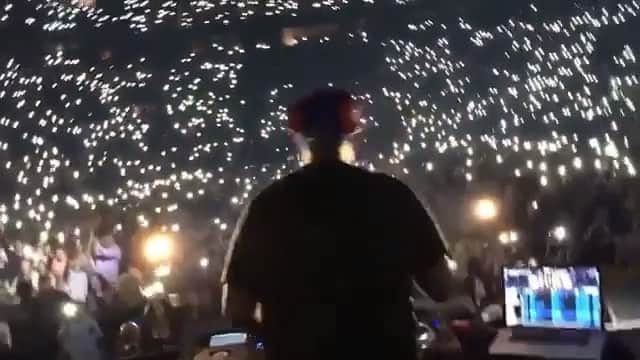 ファンクマスター・フレックスのインスタグラム：「May10th x May11th FunkFlex returns to the Barclays 2Sets / 2Nights !!!! Brooklyn I will be ripping that place apart! @litdigitaldjs Mothers Day Good Music Festival! X Erykah Badu / H.E.R !!! Vid via: #SoldOut @postmalone concert!」