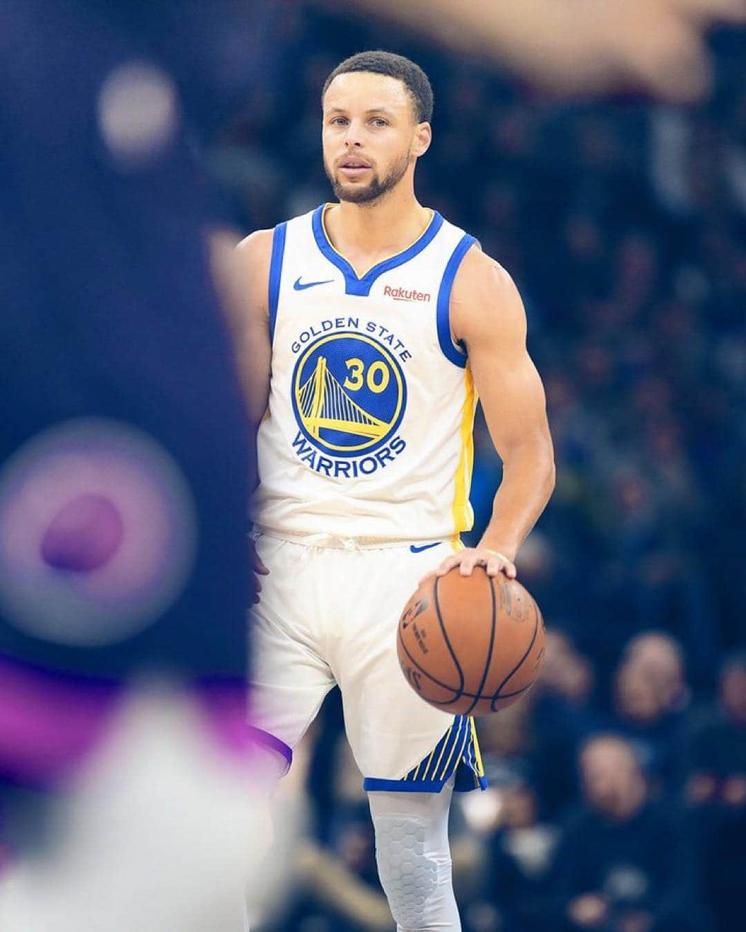 ゴールデンステート・ウォリアーズさんのインスタグラム写真 - (ゴールデンステート・ウォリアーズInstagram)「THREE HUNDRED made threes this season for Steph 💦」3月20日 11時06分 - warriors