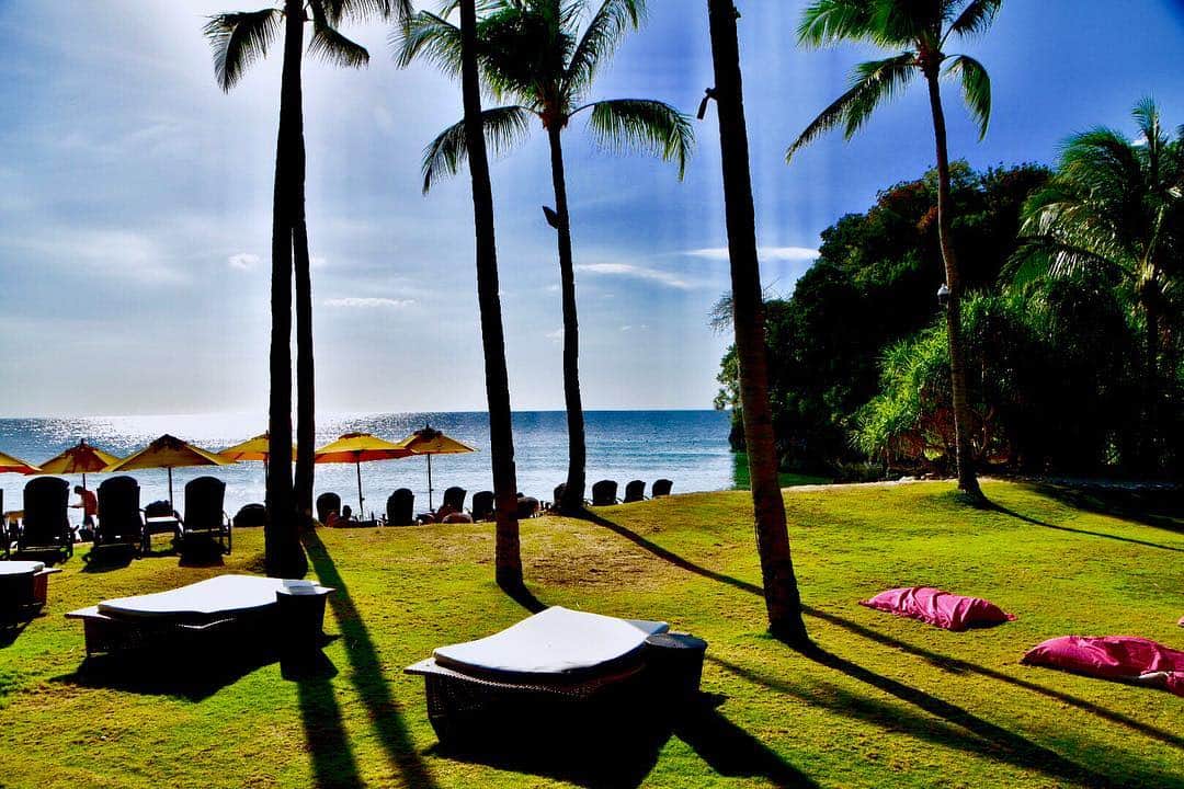 太田エイミーのインスタグラム：「Simply stunning @shangrilaboracay  #philippines #myshangrilaboracay #boracay #shangrilaboracay #shangrila #beachparadise #travel #traveljournal #philippines #islandlife #travelblogger」