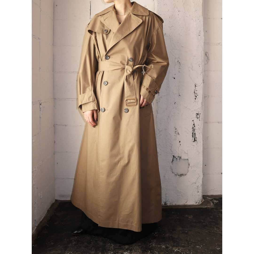 吉祥寺 古着屋 Orfeoのインスタグラム：「Ralph Lauren Long Trench Coat  #Orfeo #Kichijoji #Tokyo #vintage #used #fashion #coodinate #outfits  掲載商品のお問い合わせはメールにて承っております。コメント、DMでのお問い合わせは受け付けておりませんのでご了承ください。」