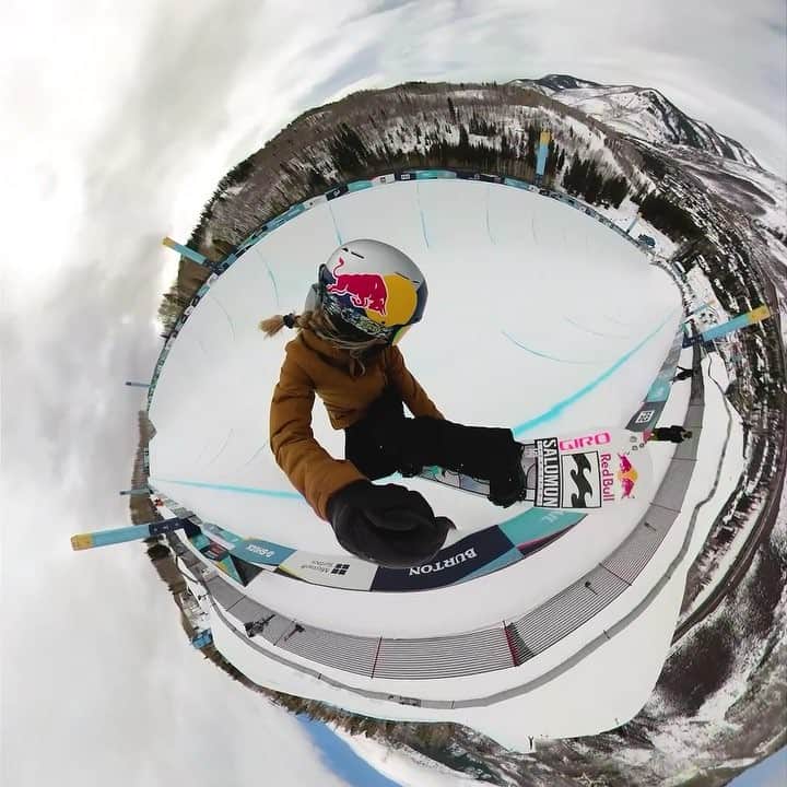のインスタグラム：「A point of view we can all agree with. 🏂: @maddie_mastro #snowboarding #wintersport #snow #POV」