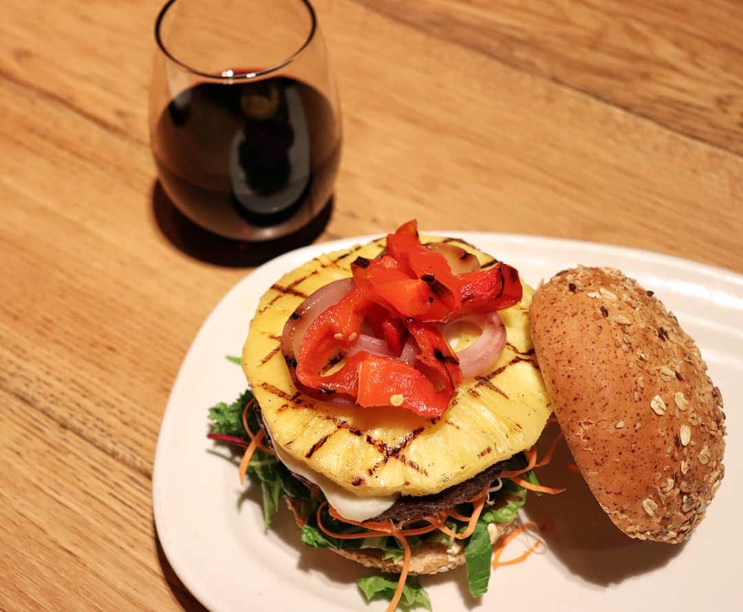 THE COUNTER JAPAN公式のグルメインスタ