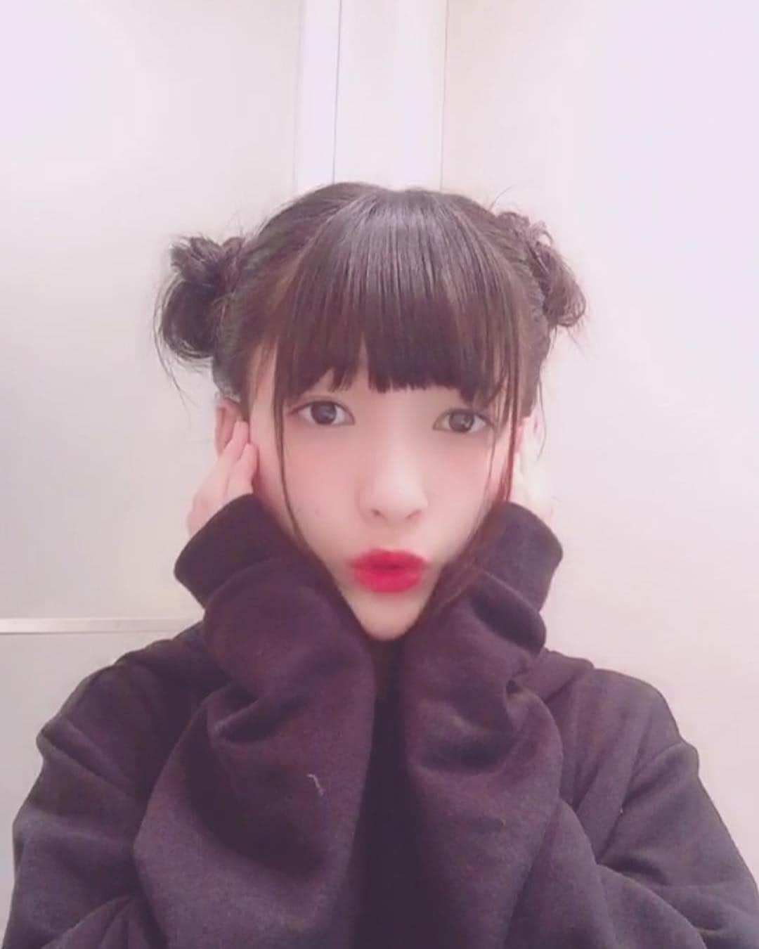 虹のコンキスタドールさんのインスタグラム写真 - (虹のコンキスタドールInstagram)「Tik Tokフォローしてねん🐰🐰 #TikTok」3月20日 12時41分 - 2zicon