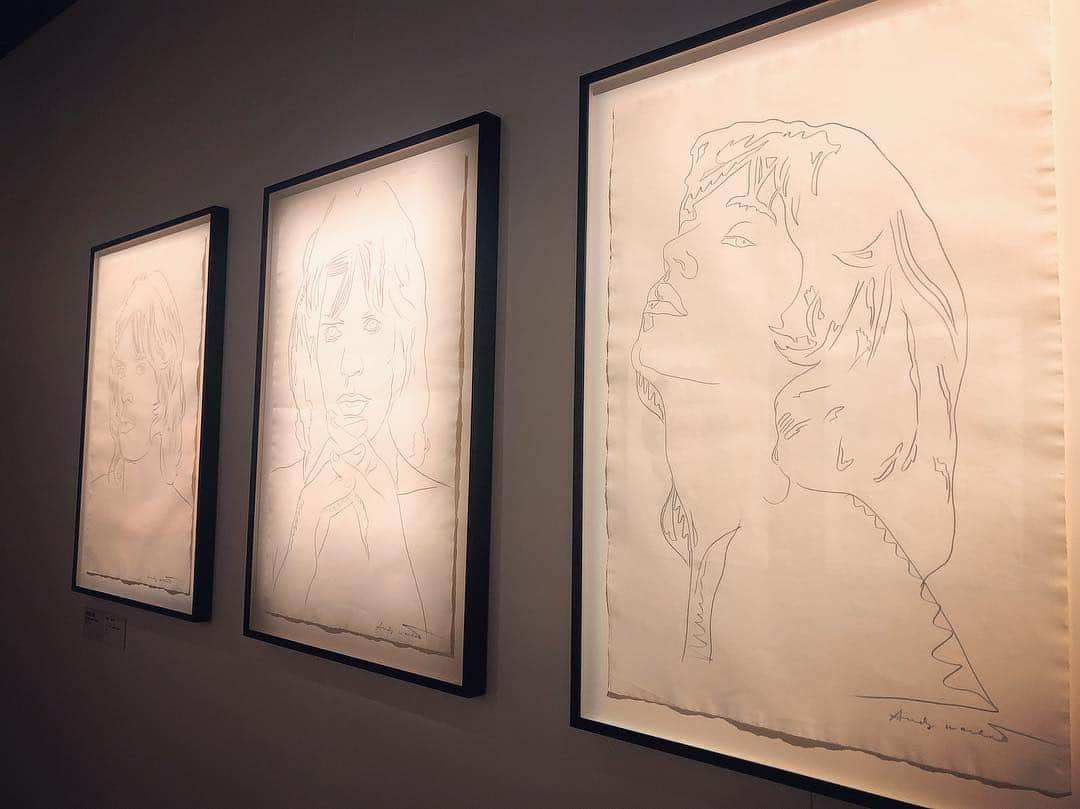 瀧川ありささんのインスタグラム写真 - (瀧川ありさInstagram)「「Exhibitionism－ザ・ローリング・ストーンズ展」へ 詳しくはDI:GA onlineのわたしの連載で語ってます✒︎インスタにも載せきれなかった写真たちを🎞「好きこそ音の上手なれ！」で検索してみてくだされ📱」3月20日 22時17分 - alisatakigawa