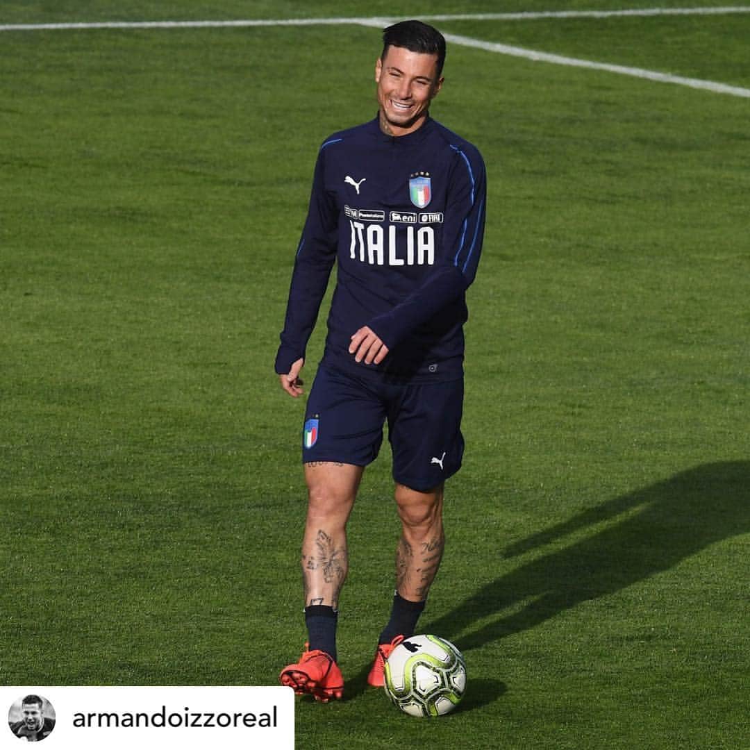 トリノFCさんのインスタグラム写真 - (トリノFCInstagram)「🇮🇹🔵 @armandoizzoreal 🔵🇮🇹 ________________________________ #SFT #Nazionale #vivoazzurro #figc」3月20日 22時19分 - torinofc1906