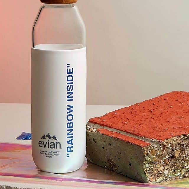 evianさんのインスタグラム写真 - (evianInstagram)「The #evianxVirgilAbloh @somawater bottle is back on @matchesfashion and @matches_man Grab yours asap! 💧🌈💗 #evian #Stayhydrated *Update*: SOLD OUT」3月20日 22時24分 - evianwater