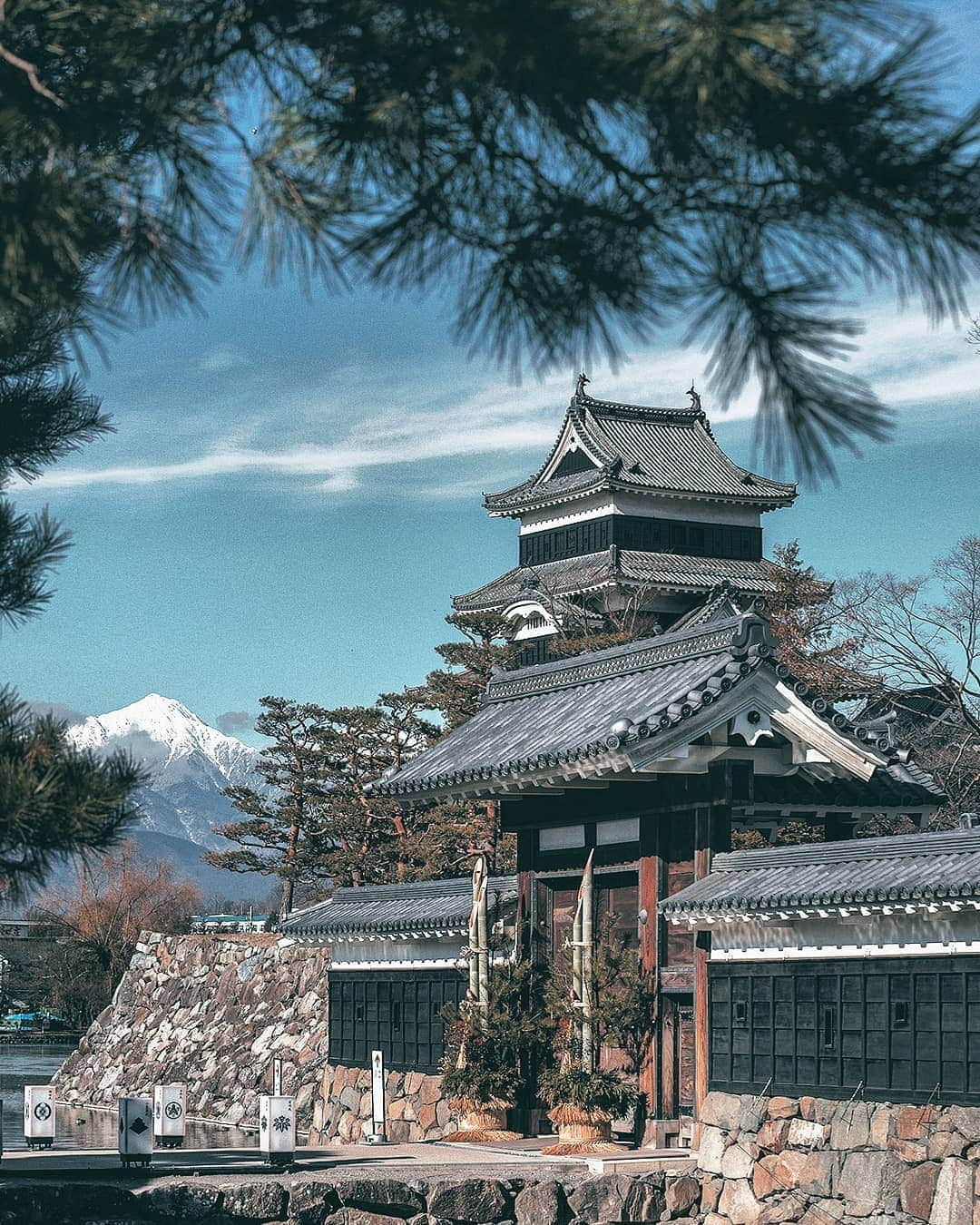 Berlin Tokyoさんのインスタグラム写真 - (Berlin TokyoInstagram)「🏯 National treasure of Japan. . . . 📍 Matumoto catsle, Nagano, #japan」3月20日 22時44分 - tokio_kid