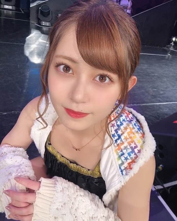 岩花詩乃のインスタグラム：「今日は前髪を変えてみました。 前髪迷走中です、、、🥺 ただポニテだけは一途🥺 * * #ポニーテール#前髪#ヘアスタイル」
