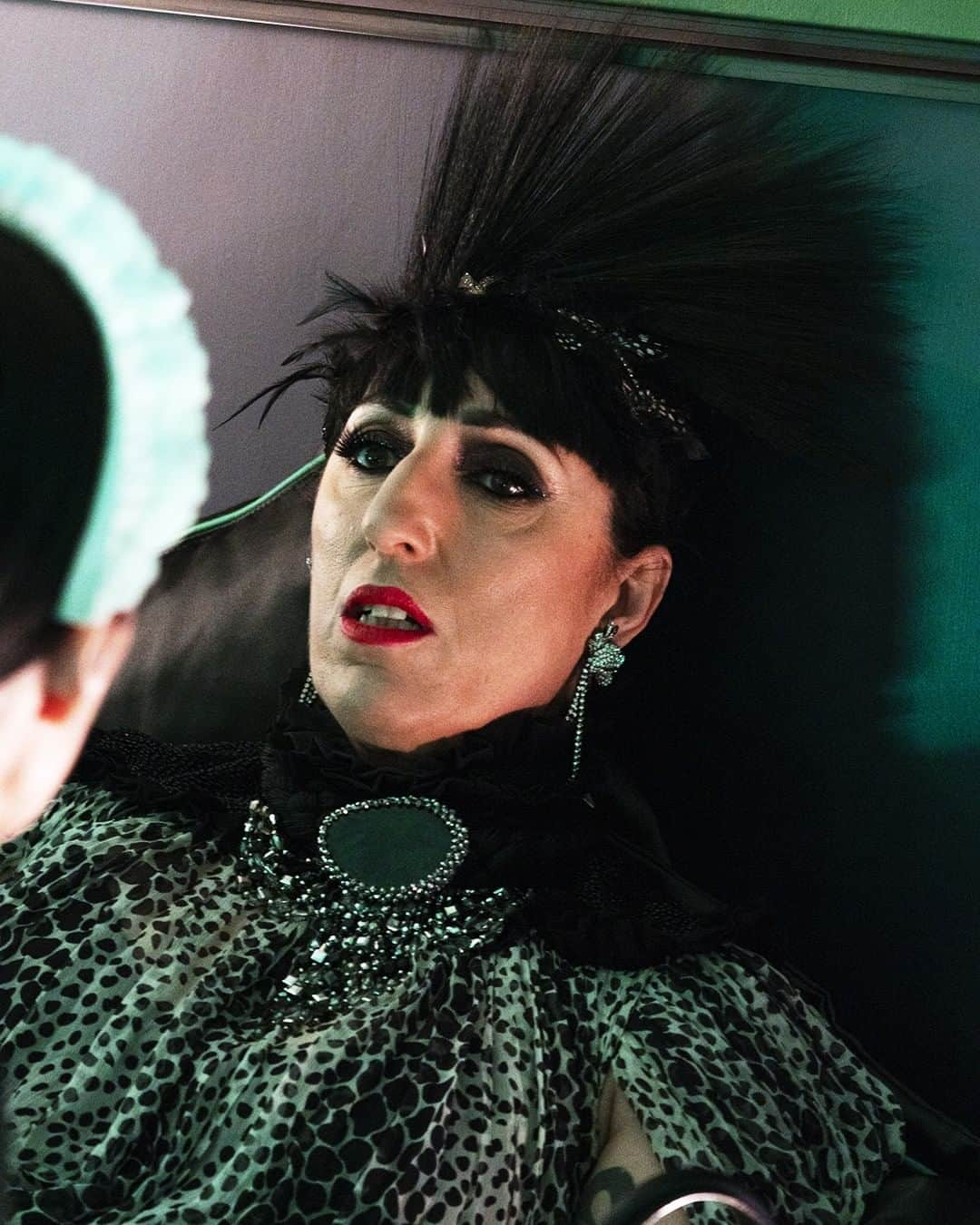 ロジェ・ヴィヴィエさんのインスタグラム写真 - (ロジェ・ヴィヴィエInstagram)「Spanish actress @rossydpalma gets in character as one of the eclectic women of #DaydreamVivier by @gherardofelloni for #RogerVivier #FW19⁣ ⁣ Follow @rogervivier to discover more.⁣ ⁣ 🎥@studiopaura」3月20日 23時05分 - rogervivier