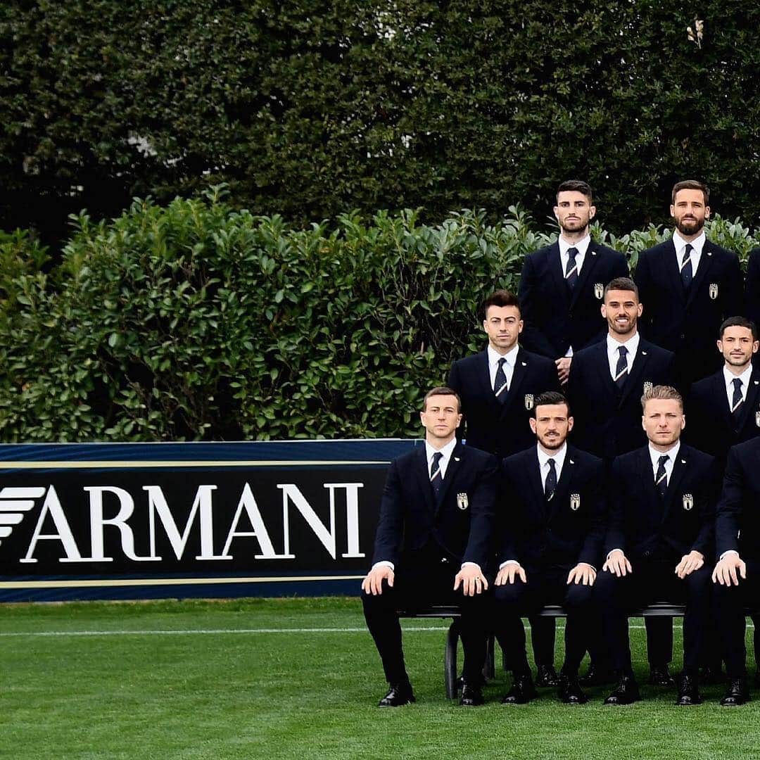 Armani Officialさんのインスタグラム写真 - (Armani OfficialInstagram)「As well as the @Azzurri #EmporioArmani will be the Fashion and Luxury Outfitter also for the Under 21 and Ladies teams #EAzzurri」3月20日 23時09分 - emporioarmani