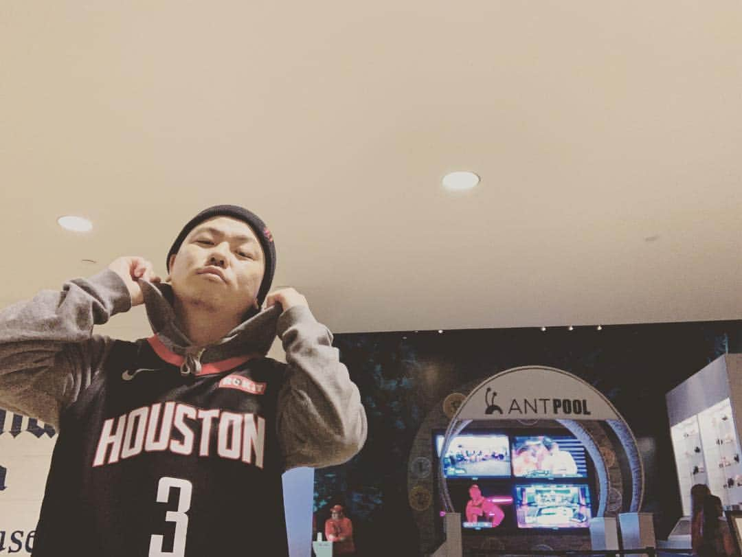 DJ SOULJAHさんのインスタグラム写真 - (DJ SOULJAHInstagram)「🔩 Keep It Trill 🔩 #Houston 🤟🏽 #HTown」3月20日 23時11分 - djsouljahpcuts