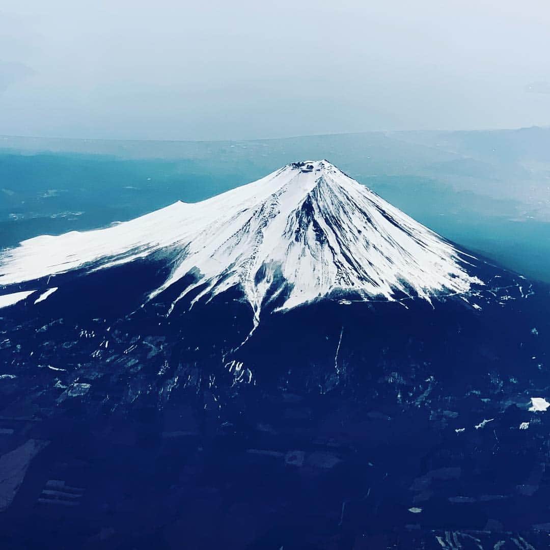KAMIJOのインスタグラム：「福岡到着！ 機内からの風景 Beautiful JAPAN」