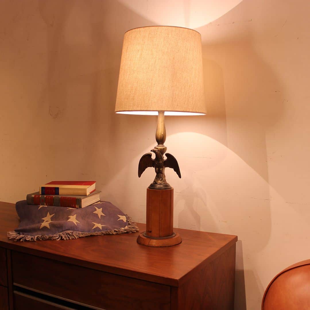 のインスタグラム：「Vintage テーブルランプ L3863  Contact:ACME Furniture MEGURO St. TEL 03-5720-1071  #acme_vintage」