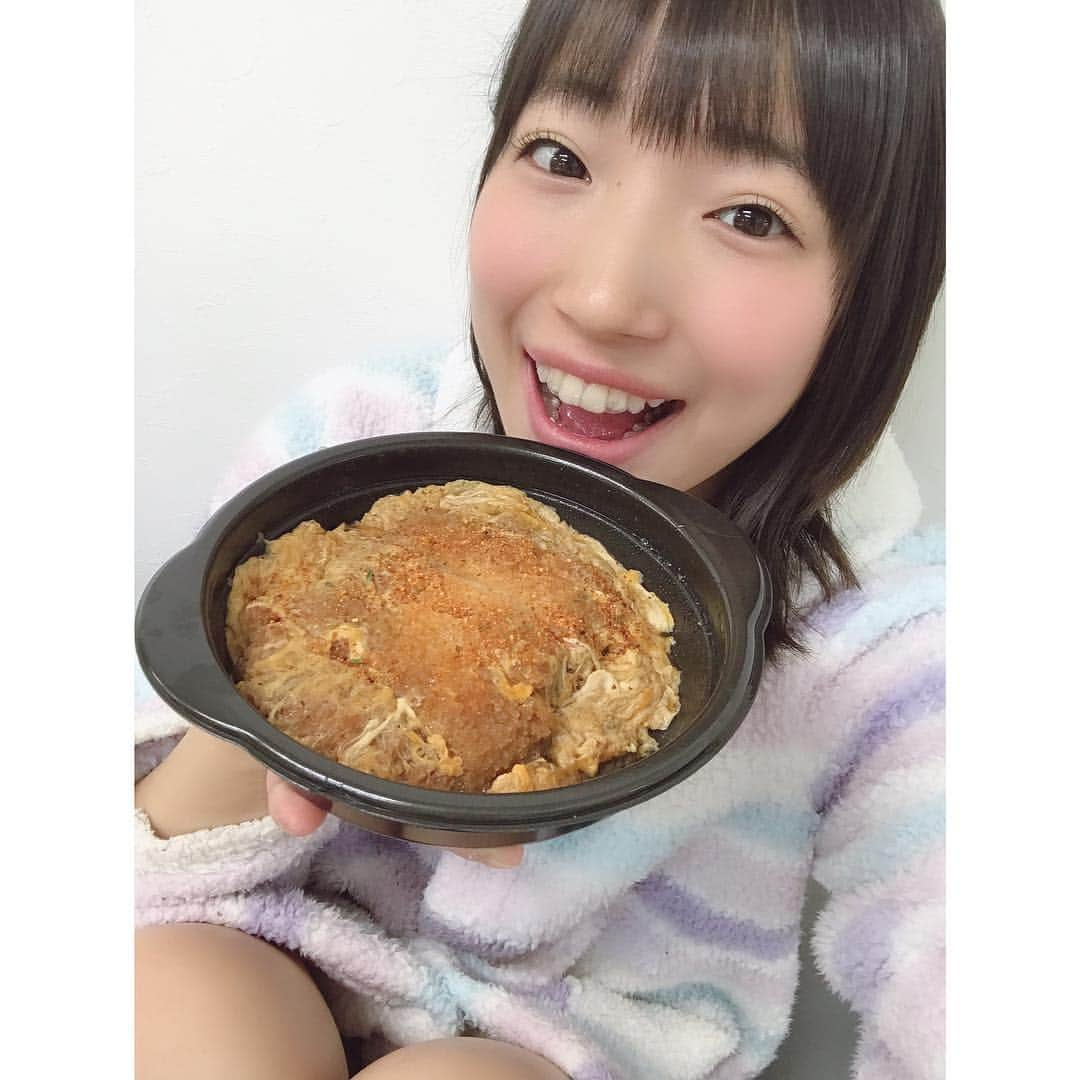 有明ゆなさんのインスタグラム写真 - (有明ゆなInstagram)「みんなはお昼何食べたの？！ . . . . #有明ゆな #ちっぱい #シンデレラバスト #笑顔 #えがお #smile #カツ丼 #たまごとじ #卵とじ #玉子とじ #卵とじカツ丼 #グラドル #グラドル自画撮り部 #グラドル自撮り部 #」3月20日 16時22分 - ariake_yuna