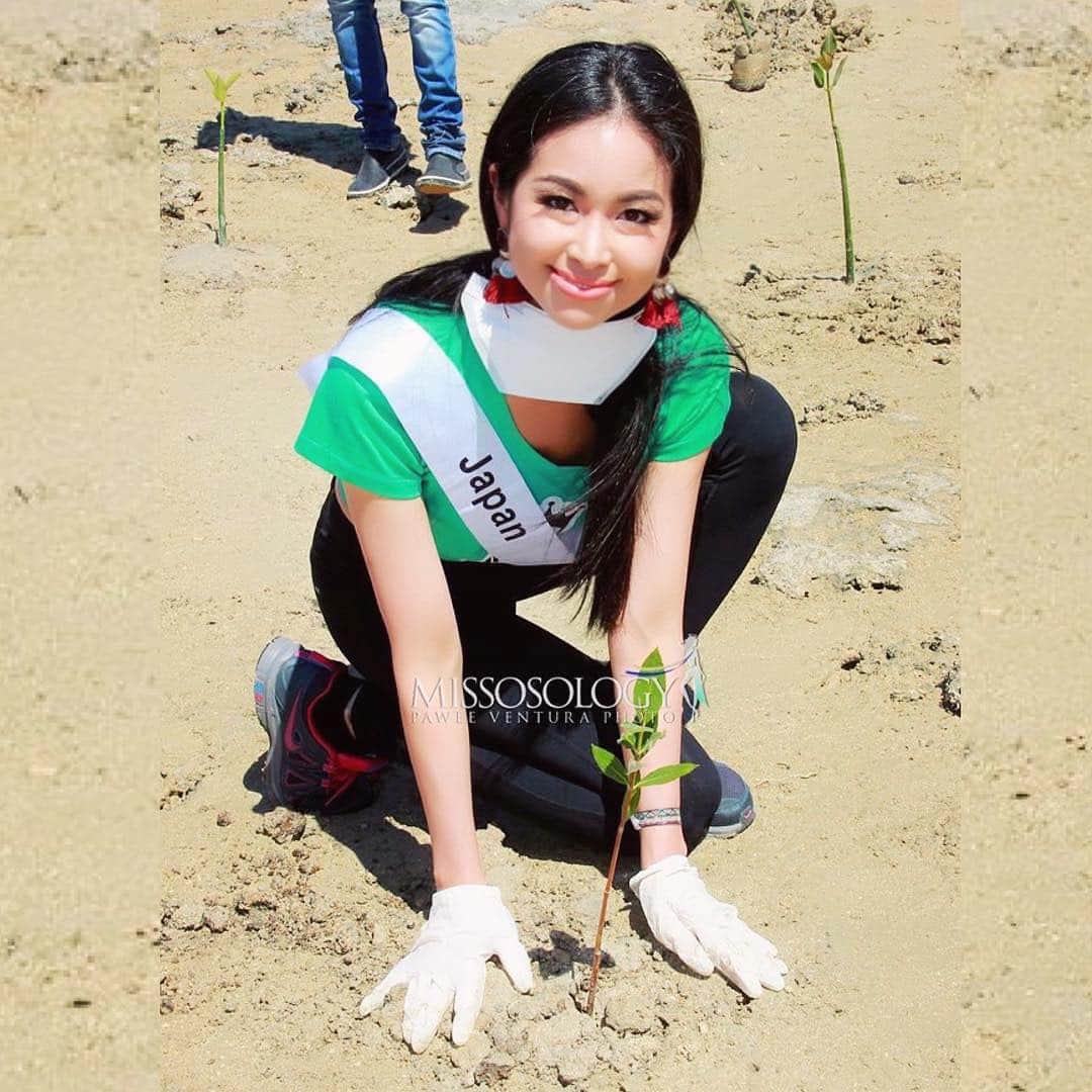 冨田七々海さんのインスタグラム写真 - (冨田七々海Instagram)「🌳🌳 Planting Mangroves and cleaning up the area! ・ ・ #missecointernational  #missecojapan  #experienceegypt #egypt  #savetheenvironment  #gogreen  #missecointernational2019 #myegypt  #loveegypt #globalbeauties #missosology ‏ @almasahotelofficial @starscosmeticsindia @vatika_naturals @orbitb1 @drhadeel_m @dr_emadelsaie @allure_clinics @raneemclinic2 #الور」3月20日 16時27分 - missecojapan