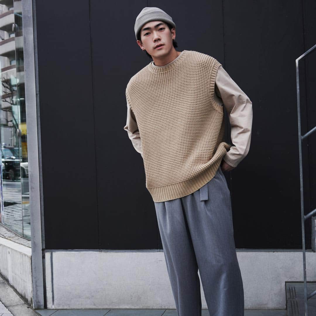 WEGOさんのインスタグラム写真 - (WEGOInstagram)「✔︎knit vest ¥2,590+tax ✔︎long sleeve ¥1,990+tax ✔︎slacks ¥3,990+tax ✔︎knit cap ¥990+tax  @yu__sai (WEGO STAFF)  #WEGO#ウィゴー#mens#fashion」3月20日 16時39分 - wego_official