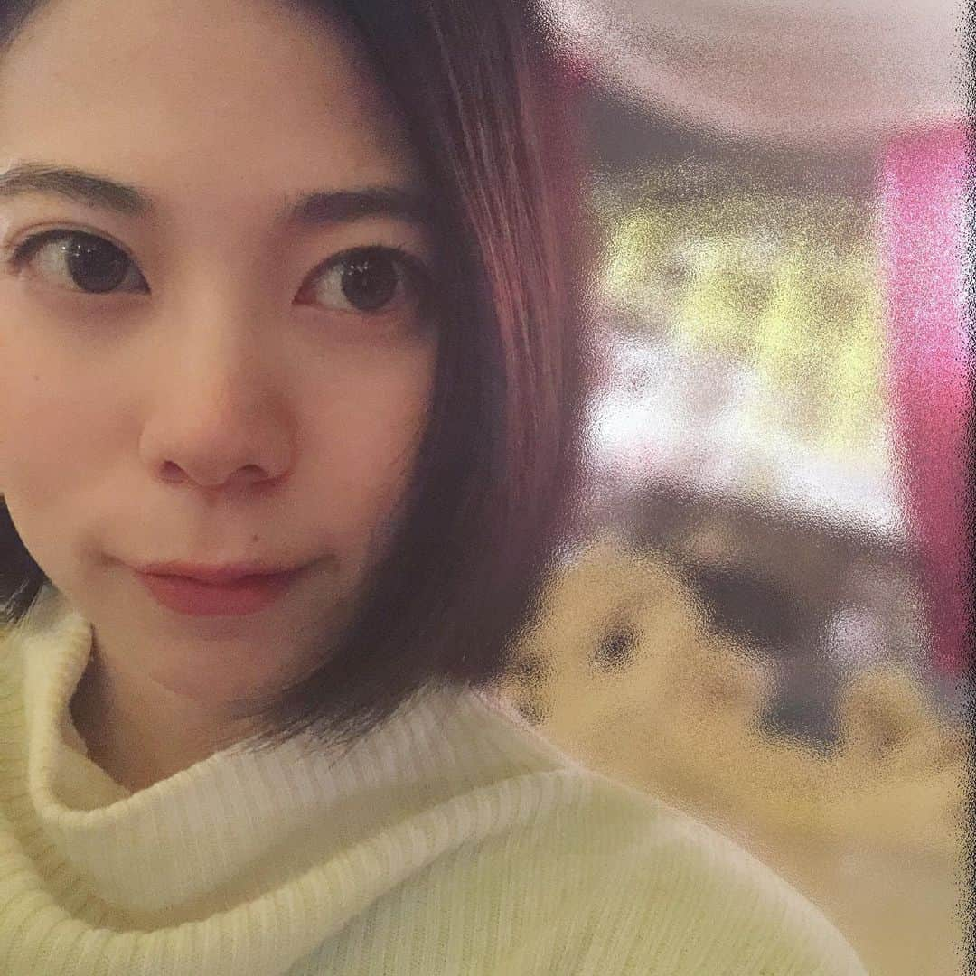 桜木梨奈さんのインスタグラム写真 - (桜木梨奈Instagram)「明日3/21(祝木)は予定通り #座show 出演します🤗 公式サイトにてご予約承ります。 https://www.theshow.jp/  明日も神田明神にて、お客様のご来場をお待ちしております❣️ 昨日某映画のお手伝いに行った時の写真。 私には非日常的空間で楽しかった🎵 ご一緒しました皆様ありがとうございました(*^_^*) 素敵な作品となりますように🌷  #チーム凱 #座Show #神田明神 #舞台 #映画」3月20日 17時15分 - rina_sakuragi