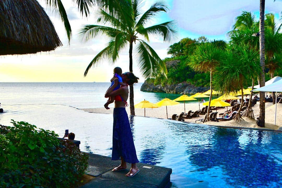 太田エイミーのインスタグラム：「Incredible views wherever you look @shangrilaboracay  #philippines #myshangrilaboracay #shangrilaboracay #boracay #boracayisland #travel #travelphotography #travelblogger #travelblog #holidaydestination」