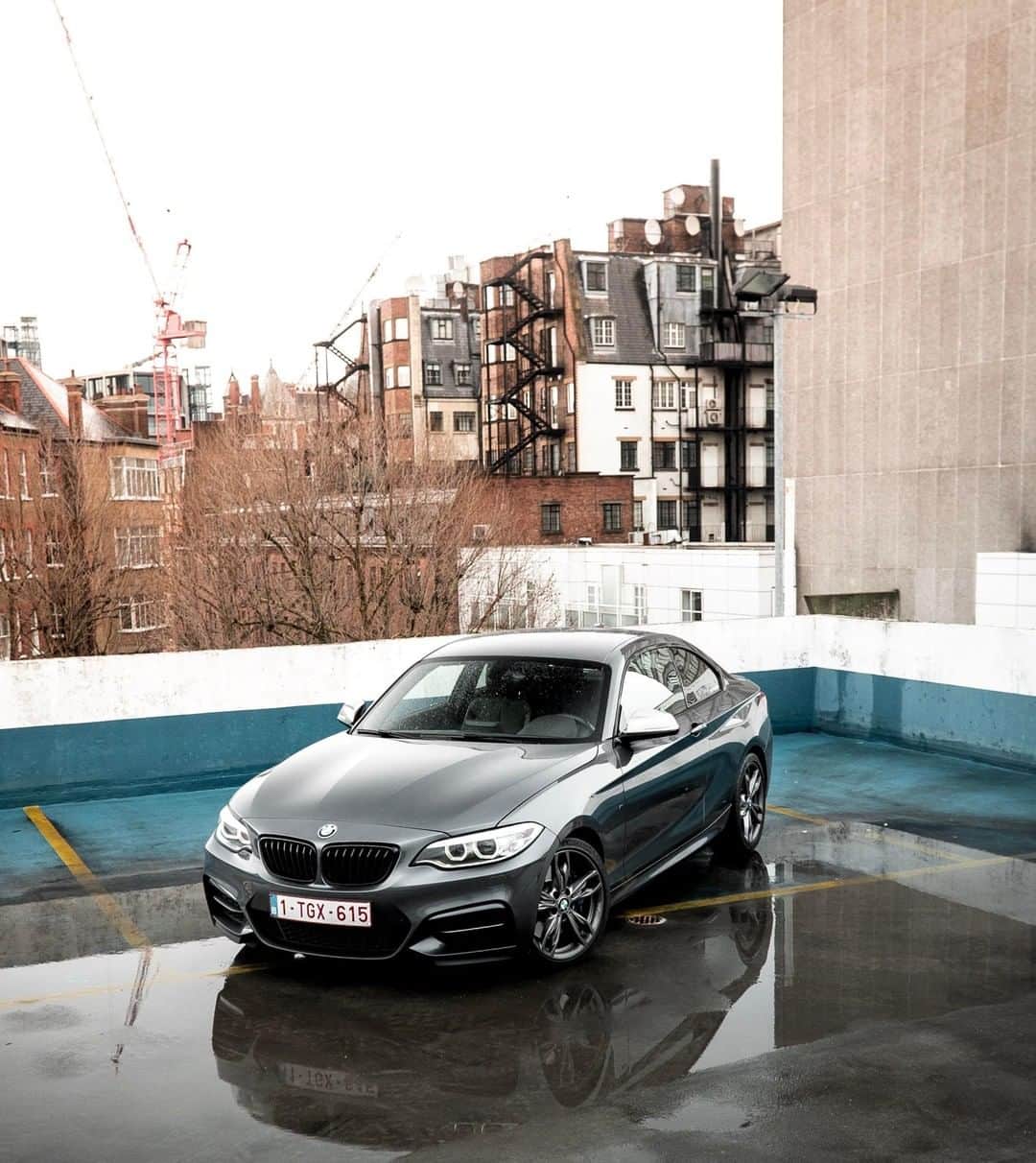 のインスタグラム：「Always on top of the game.  The BMW 2 Series Coupé. #BMWrepost @itspbx #BMW #2Series」