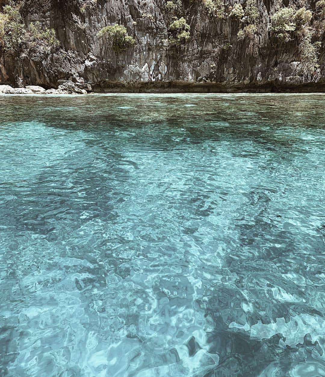 のインスタグラム：「何故人は自然に反してきたのかを考えたことありますか？  #elnido #palawan #philippines」