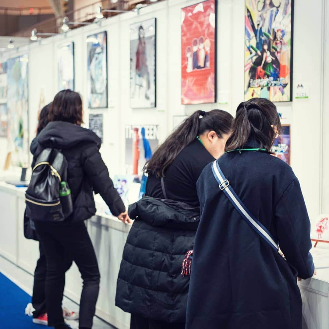 日本工学院さんのインスタグラム写真 - (日本工学院Instagram)「大盛況の卒展で スタッフの学生さんから とびっきりの笑顔をいただきました！ 実はこの後、壇上でのプレゼンも頑張ってました！！ ☆卒制シリーズ☆ #日本工学院 #nihonkogakuin #専門学校 #学生 #日本工学院八王子専門学校 #日本工学院専門学校 #工学院 #教職員投稿写真 #卒制シリーズ #笑顔が素敵 #笑顔が人を幸せにする #MARSPROJECT #火星移住計画」3月20日 18時03分 - nihonkogakuin