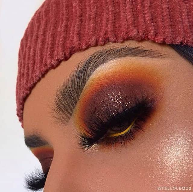 Makeup Addiction Cosmeticsさんのインスタグラム写真 - (Makeup Addiction CosmeticsInstagram)「🍑PEACH GLAZE🍑 by @tellolemus⁣ @makeupaddictioncosmetics SINFUL EYES palette // HOLY GLOW vol.1 highlighter palette⁣ #makeupaddictioncosmetics⁣  #makeupaddiction #makeupforbarbies #makijaż ⁣ #dressyourface #universalhairandmakeup ⁣ ⁣ ⁣」3月20日 18時05分 - makeupaddictioncosmetics