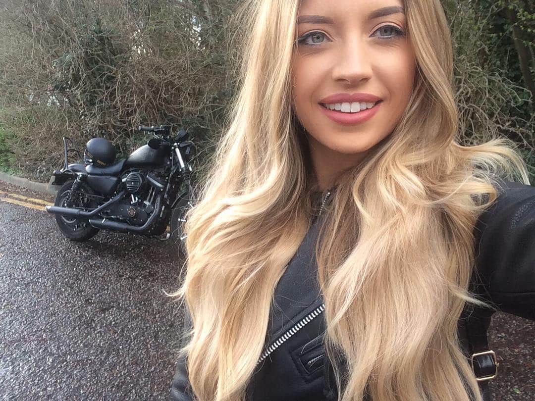 epidemic_motorsさんのインスタグラム写真 - (epidemic_motorsInstagram)「Managed to get out on the bike in between the rain 😝 . Oh man it was COLD 🥶 . #Sunday via @courtneyscarlett  #epidemic_motors #epidemicmotors」3月20日 18時15分 - epidemic_motors