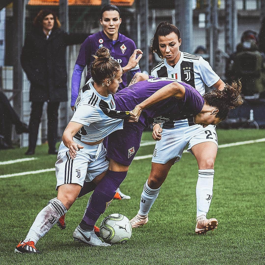 ACFフィオレンティーナさんのインスタグラム写真 - (ACFフィオレンティーナInstagram)「“In questa squadra si combatte per un centimetro...” ⚽️ #JuveFiorentina 🏟 Allianz Stadium ⏱ -4  #NoiSiamoFirenze ⚜️ #InsiemeSiamoPiùForti #SerieAFemminile」3月20日 23時54分 - acffiorentina