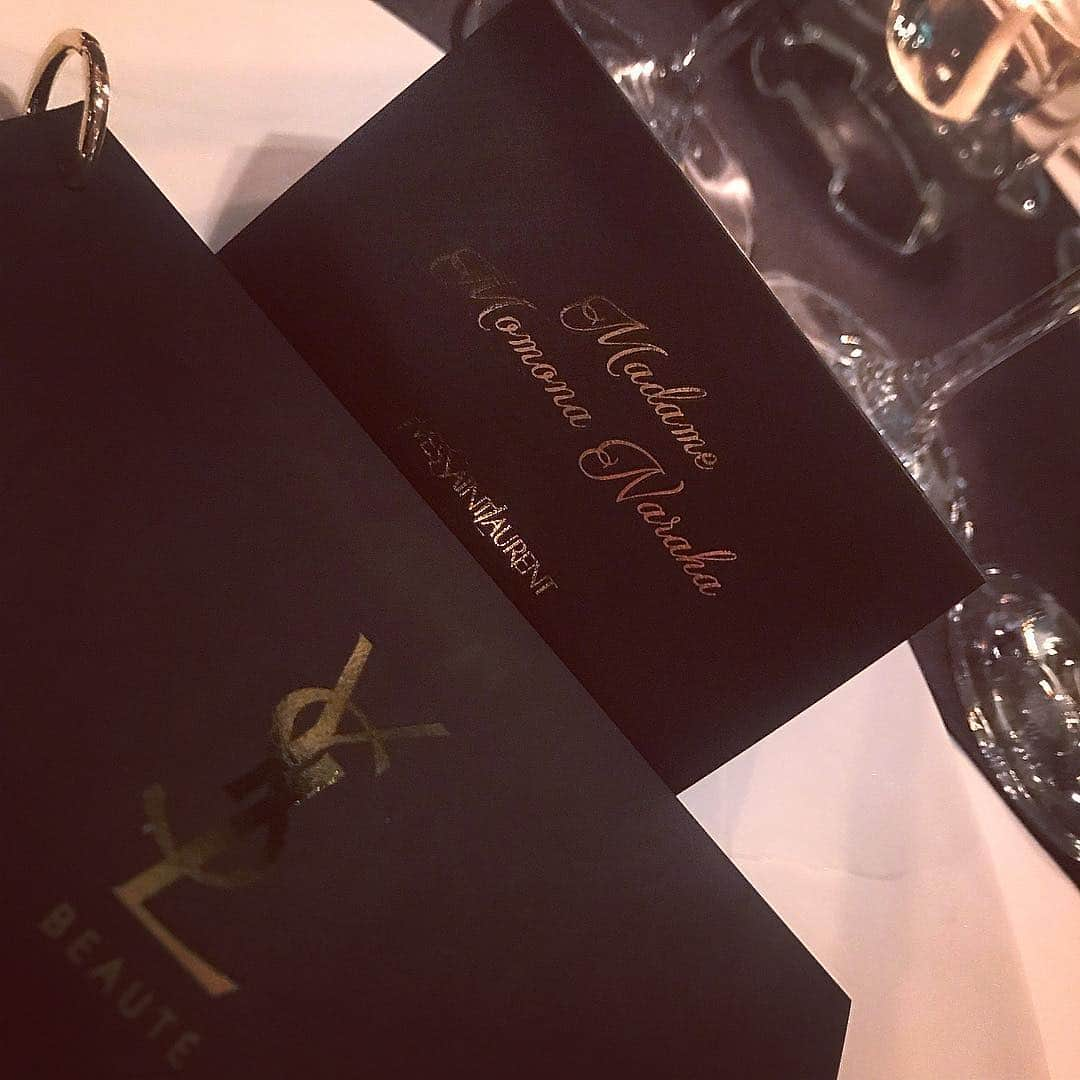 momonaさんのインスタグラム写真 - (momonaInstagram)「I had a wonderfull dinner🌹🌹 Thankyou. @yslbeauty @ysl  テーブルマナーを、改めて一から教えて頂き、内面からの美しさを沢山学べた日でした✨  #yvessaintlaurent #saintlaurentparis #ysl #yslbeauty #アンクルドポールクッション #ecoledeyslbeauty」3月20日 18時52分 - momona0517