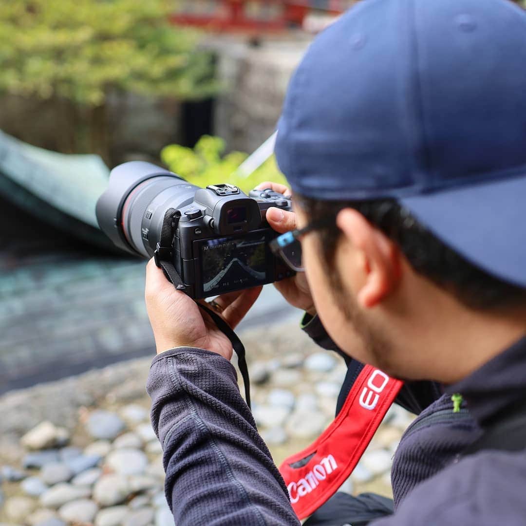 Canon Asiaさんのインスタグラム写真 - (Canon AsiaInstagram)「Happening now: Participants of our Canon PhotoMarathon Asia Championship 2019 trying out the new EOS R and EOS RP to prepare for the big showdown. These talented photographers from all over Asia will be competing in multiple photography challenges around Shizuoka and West Japan. Who will be crowned the winner? Stay tuned as we share more updates from the ground this week! . . #cpmc2019 #canonasia #canonphotography #photography #photographychallenge #canoncamera #japan #travel #canoneosr #canoneosrp #mirrorlesscamera #fullframe」3月20日 18時43分 - canonasia