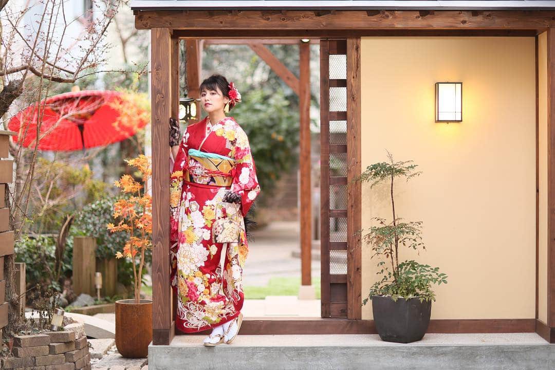 のインスタグラム：「♡ ♡ 先日の#撮影 のデータを たっくさんいただきました🥰 だいすきなお着物で☺️✨ ♡ めっちゃいっぱいあるから お気に入りをちょくちょく載せようかな🥰 ♡ ♡ #スウィートインスタ #スウィートインスタガールズ #model #photooftheday #instagood #instafollow #followme #love #tagsforlikes #happy」