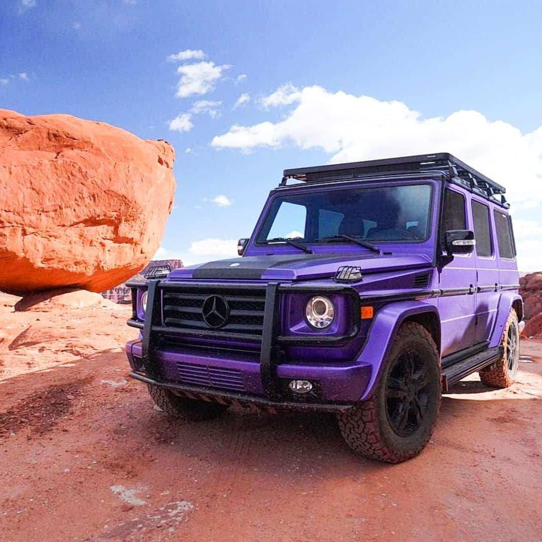 メルセデス・ベンツさんのインスタグラム写真 - (メルセデス・ベンツInstagram)「Desert days full of adventure. 🌵 Photo by @g_swagn. . #MercedesBenz #MercedesAMG #🌟 #AMG #GClass #G55AMG #strongerthantime #mbfanphoto #hotdesertdays #4x4 #moab #purplecars #mbcar」3月20日 19時30分 - mercedesbenz