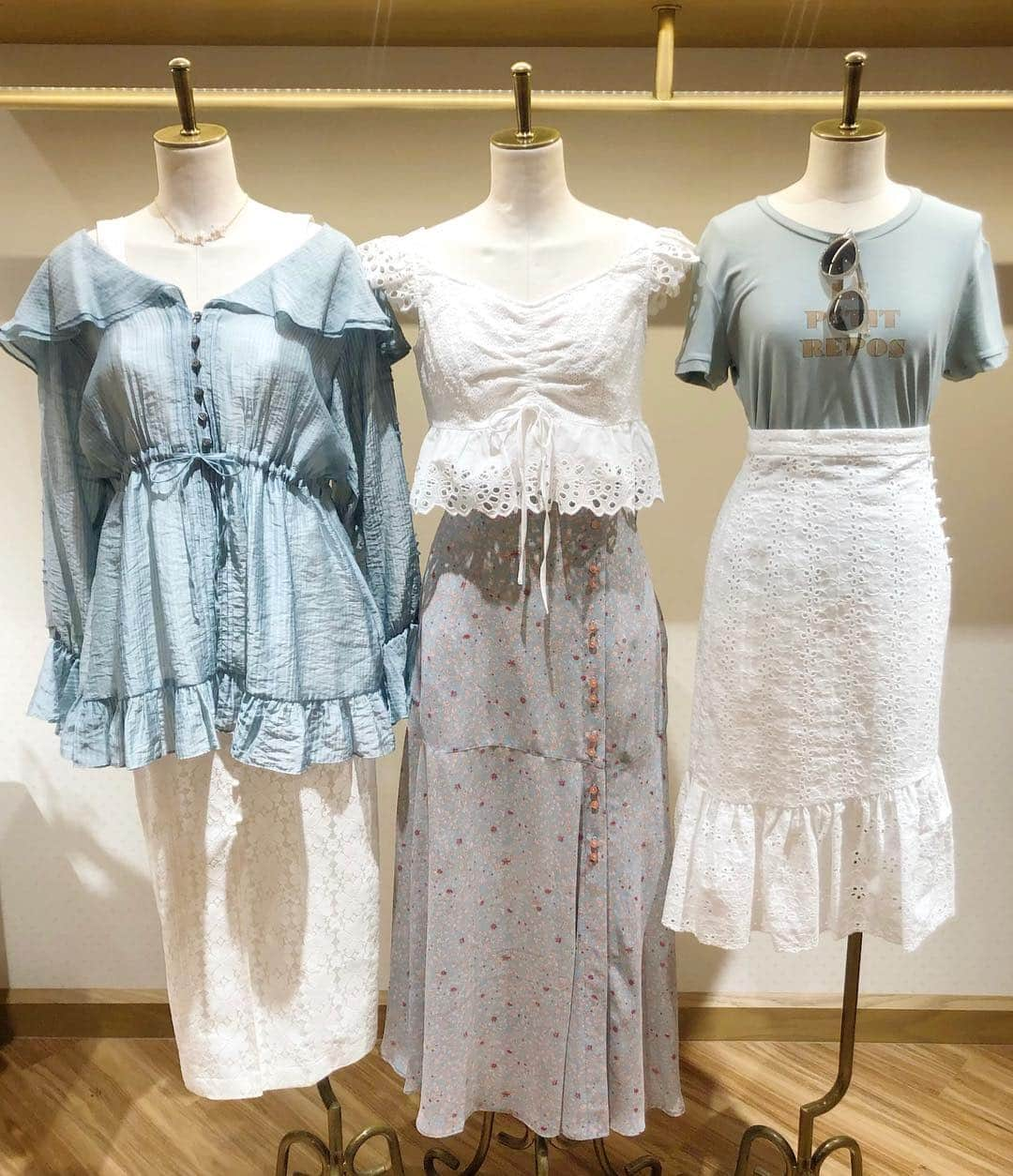 デイシーさんのインスタグラム写真 - (デイシーInstagram)「… ♡deicy blue item♡  DEICYでは春夏にぴったりなブルーのアイテムを沢山取り揃えております✨ . 更にホワイトのアイテムとのコーディネートはよりDEICYらしく着こなして頂けるおすすめコーディネート☺️💙 . . #deicy#deicyosaka#mecouture#me#2019#spring#summer#fashion#instafashion#ootd#coordinate#instagood#cute#white#blue#大阪#梅田#梅田エスト#梅田est#デイシー#ミークチュール」3月20日 19時30分 - deicy_official