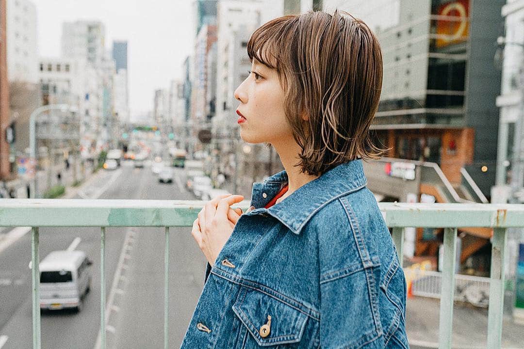 のインスタグラム：「この間のRight-onの撮影☺︎ カジュアルなのもいいなぁ✌️」