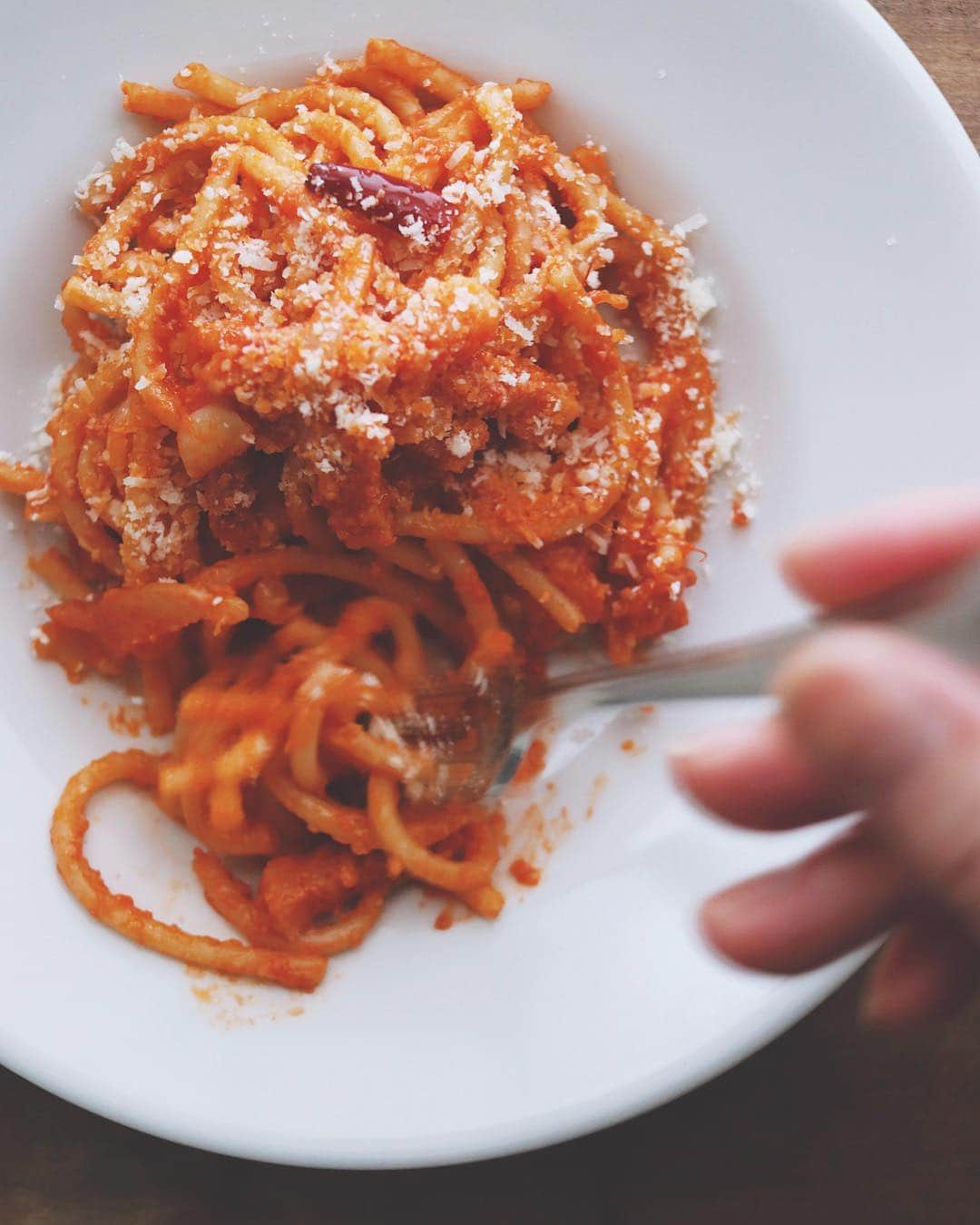 樋口正樹さんのインスタグラム写真 - (樋口正樹Instagram)「Bucatini all'Amatriciana . アマトリチャーナ。 お気に入りの一皿。 ついつい量多めに。 . . #アマトリチャーナ #ブカティーニ #パスタ #パスタ部 #bucatiniallamatriciana #bucatini #amatriciana #topitalianfood #italyfood #italianfood #pastamania #pastalover #lovepasta #pastaitaliana #f52grams」3月20日 19時58分 - higuccini