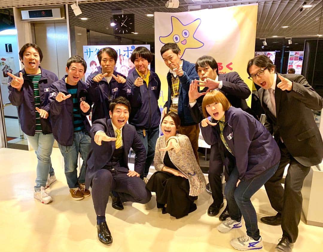 福田太郎のインスタグラム：「🌟チャンネルはそのまま⭐️第３夜！ 今宵は、京都の劇団、ヨーロッパ企画の 個性派メンバーが勢ぞろい🏯 巧みな演技の中に、ついつい笑っちゃう 小芝居も添えてくれています🤣 とにかく皆さん、キャラが濃い濃い🌈  個人的、第３話のイチオシシーンは、 マスターと呼ばれるテレビ局の技術局のシーン👨‍🔬 何があっても、モニターから目を離してはいけない テレビの番人が安全な放送を守ってくれています📺👀 今夜は、ストーリーが大きく展開する いわば起承転結の転のような回です🍙 明日は祝日！お休みの方、ぜひ共に夜更かしを🤩 よる11時35分からです〜 #相棒 SPでちょい遅めスタート  #チャンネルはそのまま！主演 #芳根京子  #HTB 開局50周年記念ドラマ #ヨーロッパ企画 3/18（月）〜22（金）５夜連続放送！ #netflix では、全国で楽しみ頂けます📲 #水曜どうでしょう や #ハナタレナックス でおなじみの #チームナックス メンバーも続々登場！」