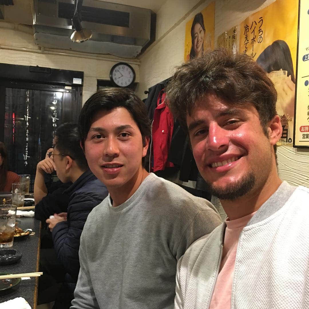のインスタグラム：「A.マルティネスがお好み焼きに連れて行けというので外人2人を連れて行ってきました！」