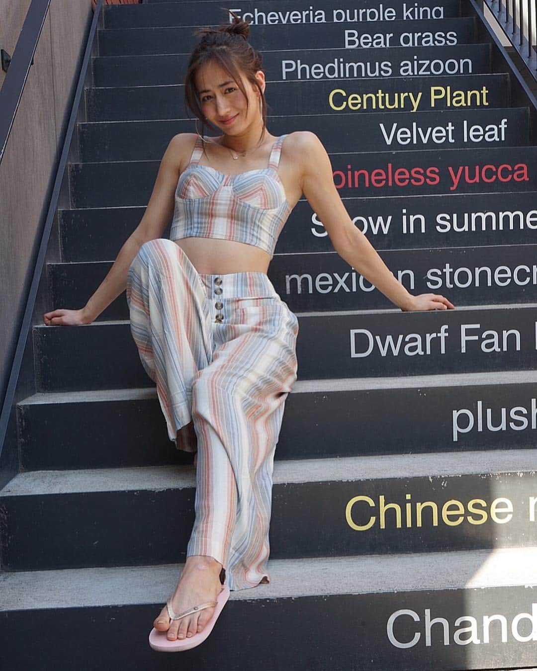 のインスタグラム：「American Eagleのお気に入りのセットアップ✨One of the rare days I'm not wearing fitness outfit😂 ﻿ ﻿ #Spring #セットアップ」