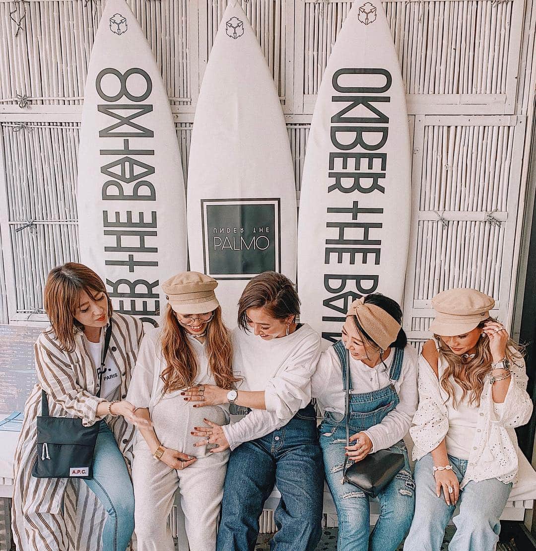 のインスタグラム：「. 大好きなみんな💋 @shiiii0125  @marcella26  @miikomiiiko  @xxkana513xx  今日も楽しかった〜！！ 天気もすごく良くて最高に幸せ時間🥰 次はBadyも一緒に夏頃かな🤱🏽🌴 いつもありがとう🌼 らぶ😘❤️ 🍴 @underthepalmo.jp  #underthepalmo  #鎌倉 #ゆるりとした生活 #マタニティ」
