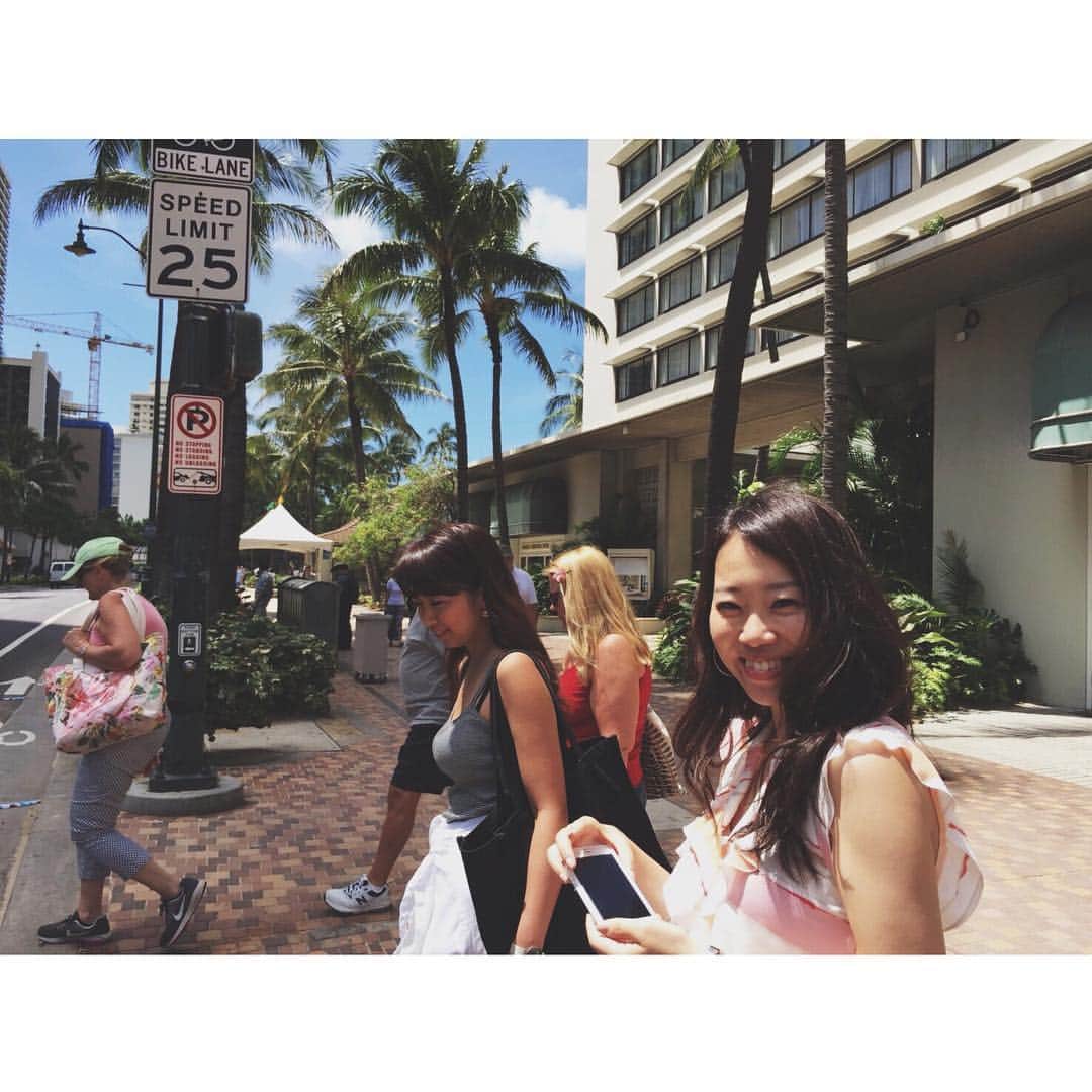 中津悠希さんのインスタグラム写真 - (中津悠希Instagram)「Moana Surfrider🏝🏝💕 #hawaii #ハワイ #family #trip #moanasurfrider」3月20日 21時56分 - yukinakatsu