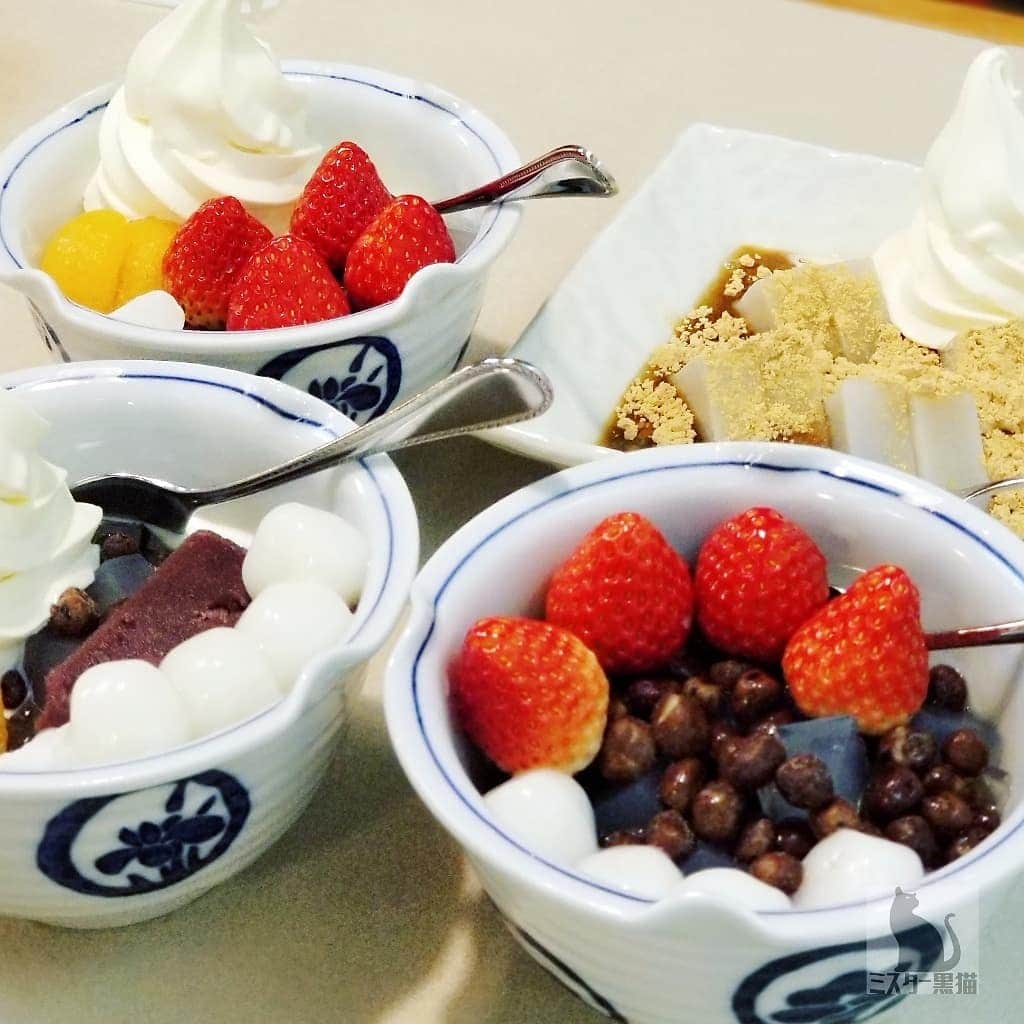 ミスター黒猫（黒猫仙人）のグルメインスタ