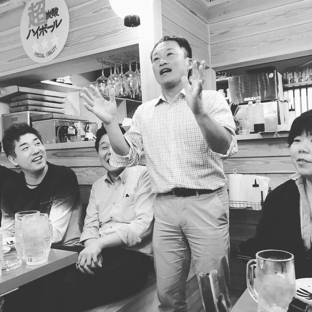 栗田善太郎のインスタグラム：「昨夜は数少ない音楽友達NHKの永井アナの 送別会へ。 東京でも大活躍して下さい。 また飲みましょう。」